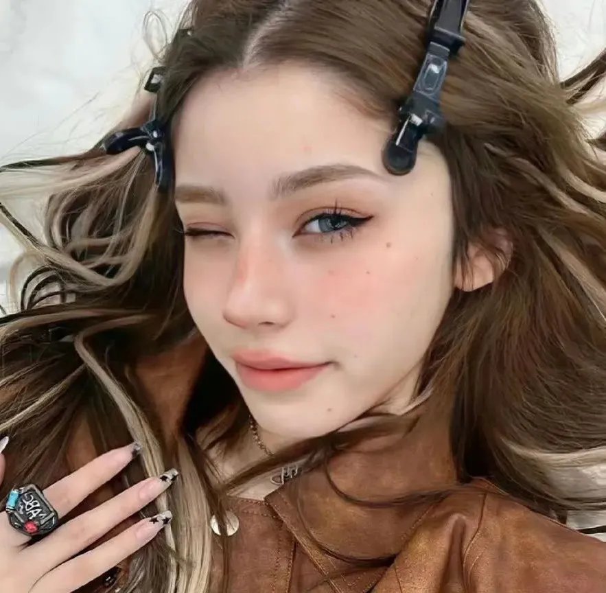 米娅与米菇